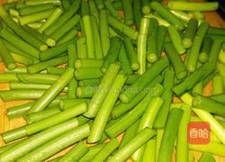 蒜苔炒腊肉的做法图解2