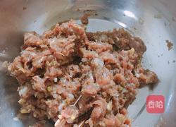 白菜猪肉饺子的做法图解1