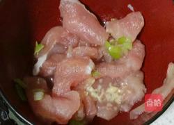 玉扇翡翠花菜的做法图解3