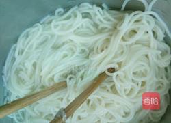 平菇白菜煮面条的做法图解5