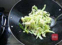 香芹炒菜花的做法图解5