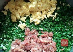 韭菜牛肉鸡蛋（三鲜）水饺的做法图解4