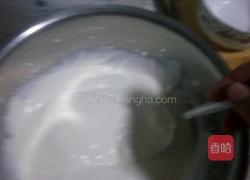 樱花慕斯蛋糕的做法图解7
