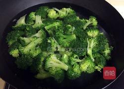 清炒西兰花的做法图解3