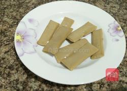 凉拌鸡蛋干的做法图解1