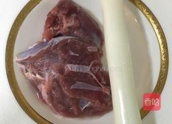 葱爆羊肉的做法图解1
