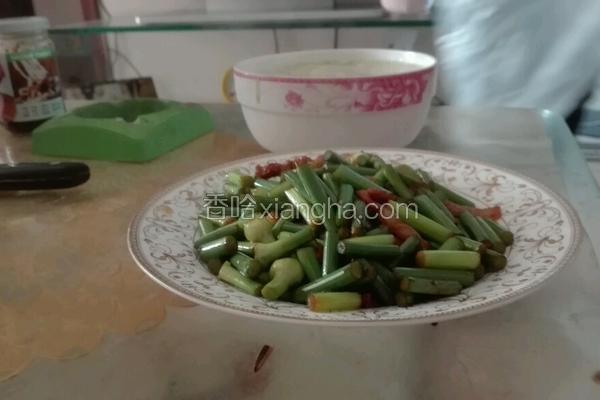 蒜苔炒肉丝