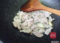 芹菜炒肉的做法图解2
