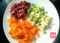 西兰花炒肉的做法图解4