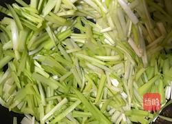 鸡蛋炒韭黄的做法图解4