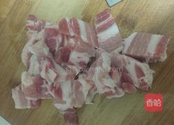 土豆炖肉的做法图解1