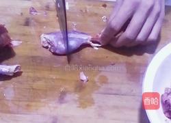 油炸孜然三黄鸡块儿的做法图解2