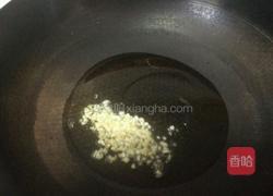 西兰花炒虾仁的做法图解4