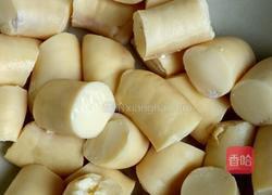 蛋肠白菜汤的做法图解1