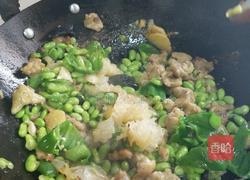 毛豆炒鸡拐筋的做法图解4