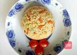 胡萝卜青瓜鸡蛋炒饭的做法图解11