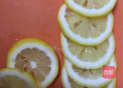 蜂蜜浸柠檬的做法图解2