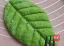 小树叶豆沙饼的做法图解11