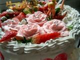 奶油生日蛋糕
