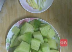筋头巴脑萝卜汤的做法图解2