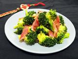 西兰花炒腊肉