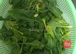 凉拌菠菜鸡蛋的做法图解1