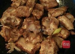 炖排骨的做法图解5