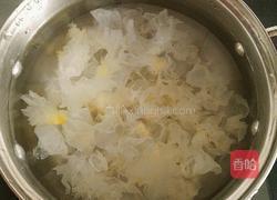 红枣银耳羹的做法图解3