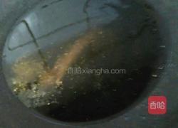 春意浓一一黄金菜的做法图解2