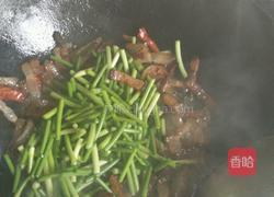 蒜苔炒腊肉的做法图解5