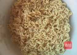 素炒方便面的做法图解5
