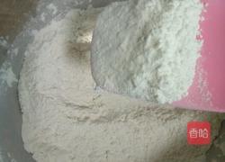 迷你小面包的做法图解1