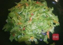 苦瓜炒辣椒的做法图解4