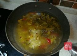 酸菜粉丝鱼的做法图解5
