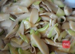 杏鲍菇角瓜炒肉的做法图解12