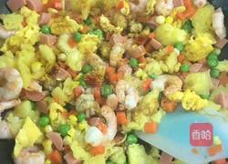 菠萝炒饭的做法图解6