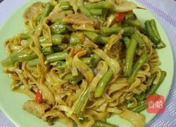 千儿妈厨房～豆角焖面（爸爸的味道）的做法图解1