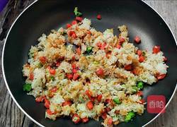 蛋包饭的做法图解2