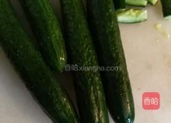 酸辣黄瓜的做法图解1