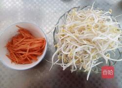 豆芽肉丝焖饼的做法图解2