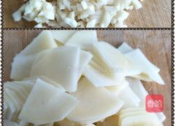 蒜香肉沫土豆片的做法图解2