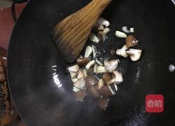 大白菜炒香菇的做法图解3