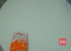 雪媚娘（草莓奶油馅）的做法图解2
