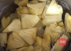 糖水菠萝的做法图解2