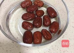 银耳莲子羹的做法图解3