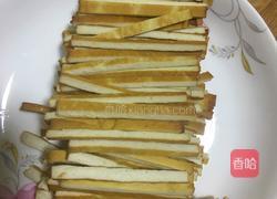 芹菜炒香干的做法图解1