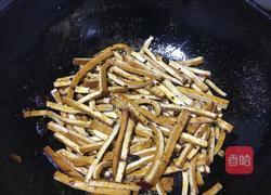 芹菜炒香干的做法图解5