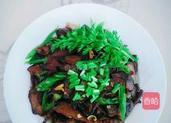 青椒炒卤猪舌的做法图解6