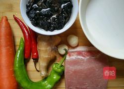 酸辣里脊的做法图解1