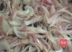 洋葱炒鸡蛋的做法图解2